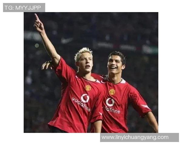 张曼联的足球梦想与奋斗历程：从青涩少年到职业球员的成长故事