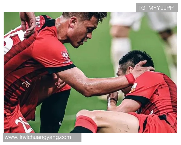 2017年上港与亚泰激战回顾:精彩瞬间与战术解析 2017年上港与亚泰激战回顾:精彩瞬间与战术解析