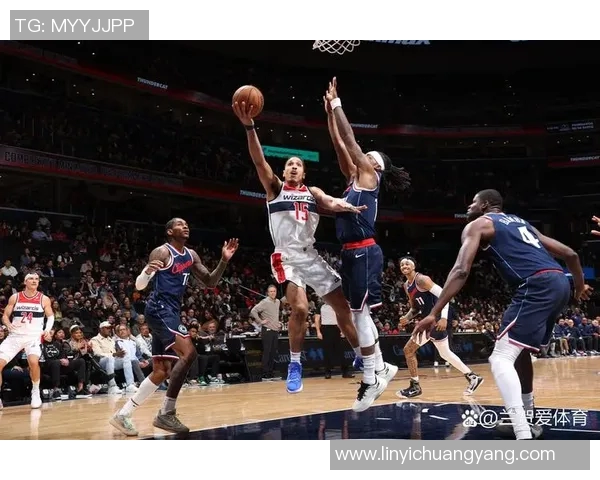 2017年火箭队与76人队激战回顾：一场精彩绝伦的NBA对决分析与亮点总结