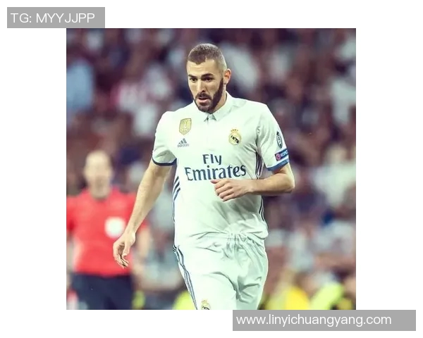 本泽马重返赛场展现王者风范助力球队争夺冠军荣耀