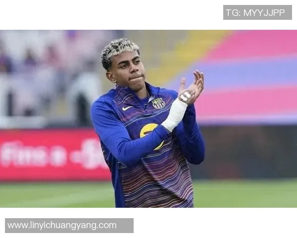 塞维利亚签下巴萨前锋,引发西甲转会风波 塞维利亚签下巴萨前锋,引发西甲转会风波