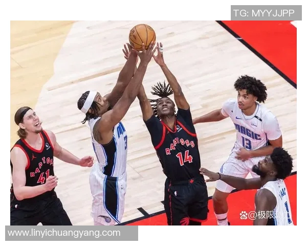 火箭队与马刺队激战正酣23日赛场精彩对决引人瞩目